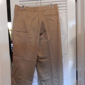 LADIES NY&CO EAST 5TH SECRETLY SLENDER CAPRI'S 8